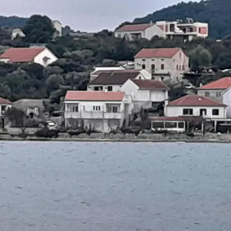 Lara Appartement Žman